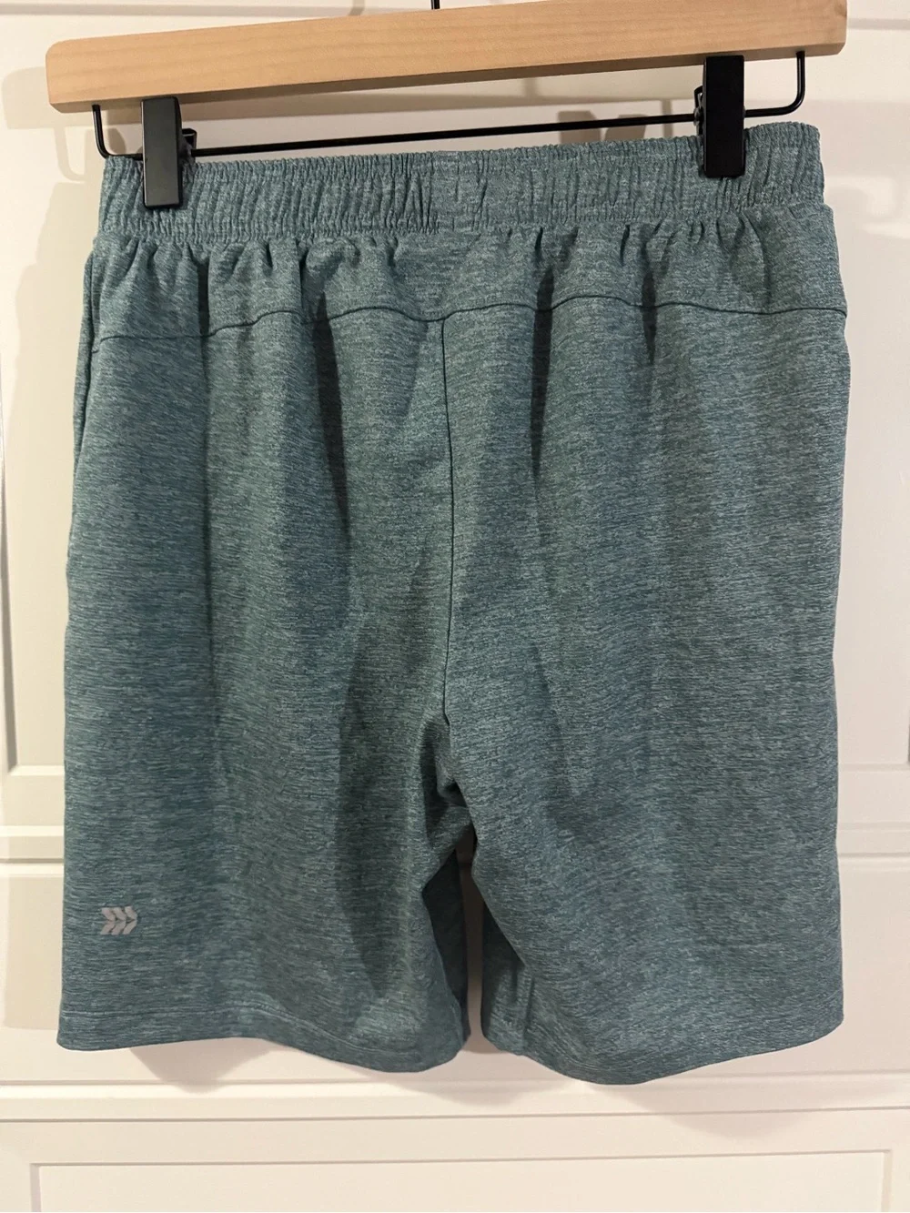 all in motion Boys youth L short sleeve green shirt with matching shorts